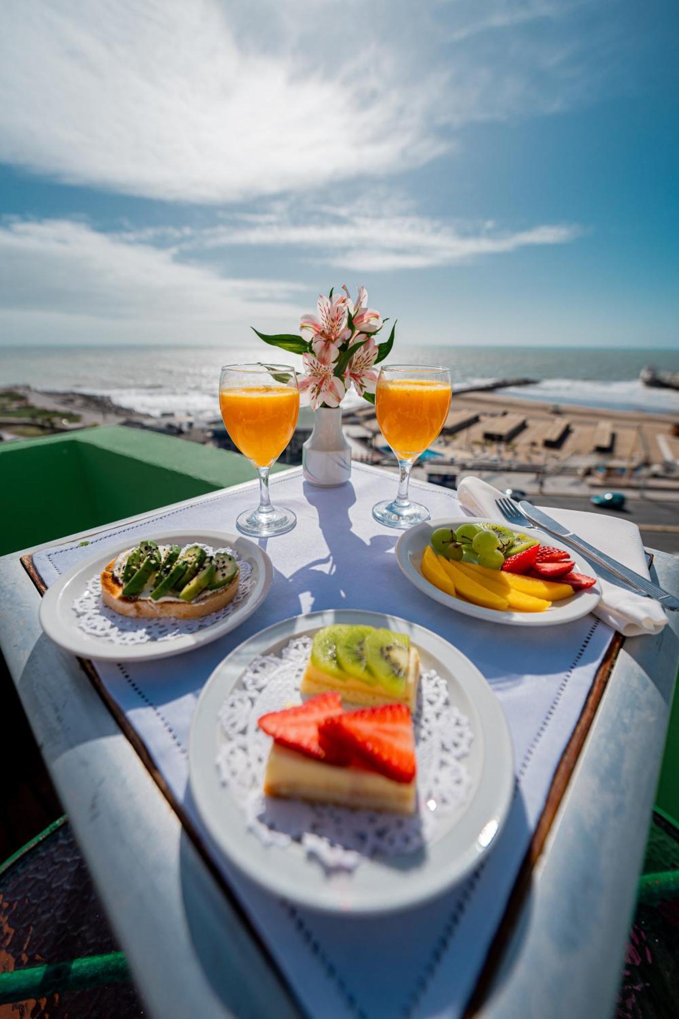 Hotel Iruna Мар дел Плата Екстериор снимка