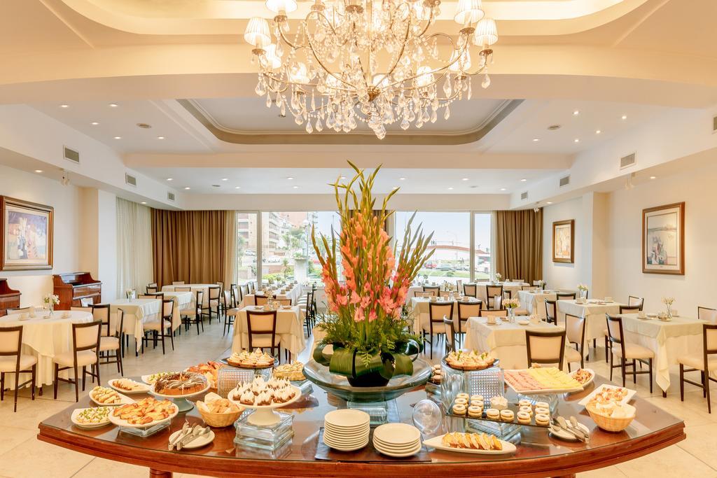 Hotel Iruna Мар дел Плата Екстериор снимка