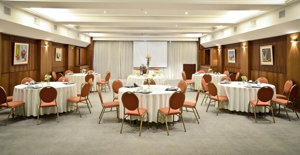 Hotel Iruna Мар дел Плата Екстериор снимка
